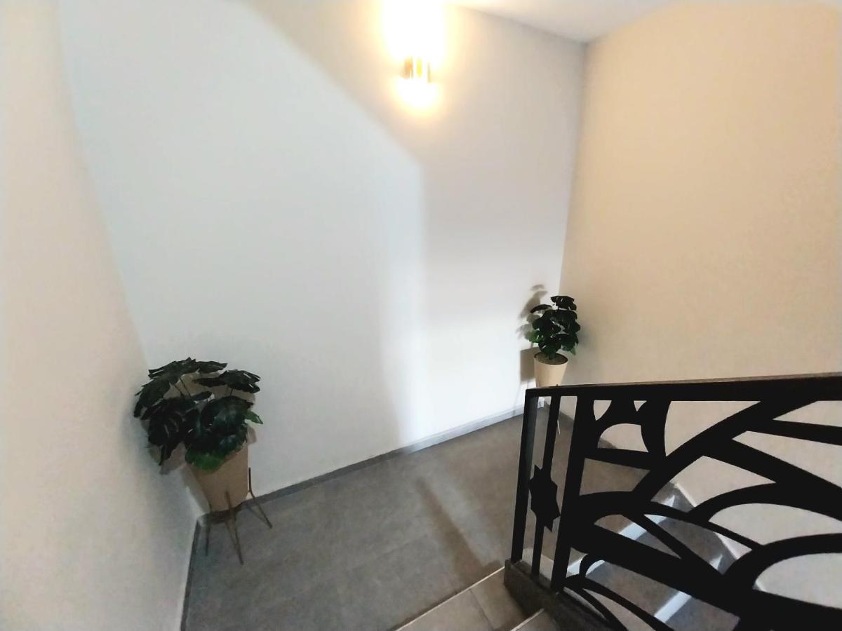 Beautiful Apartment Next To Airport Mohamed V Derroua Bagian luar foto