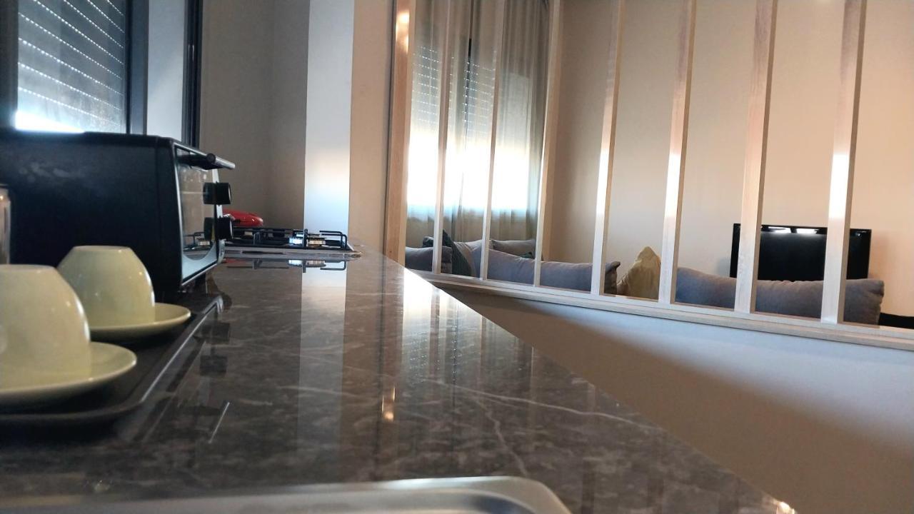 Beautiful Apartment Next To Airport Mohamed V Derroua Bagian luar foto