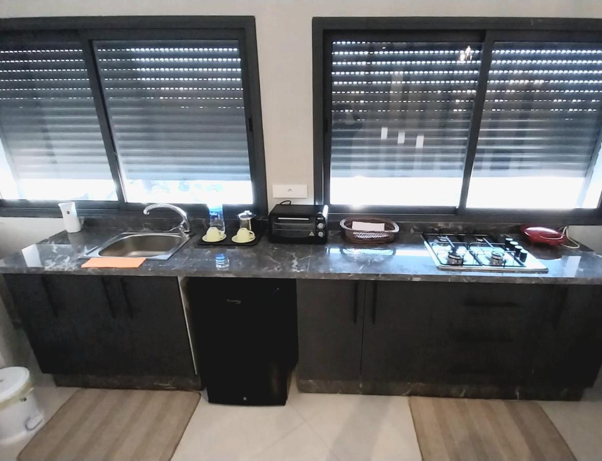 Beautiful Apartment Next To Airport Mohamed V Derroua Bagian luar foto